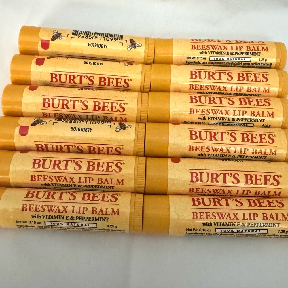 12 Burt's Bees Beeswax Lip Balm Vitamin E Peppermint lot  natural chapstick
